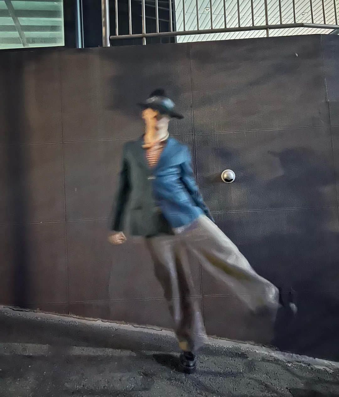 イ・チャンヒョクのインスタグラム：「달밤에🕺🏻🌝」
