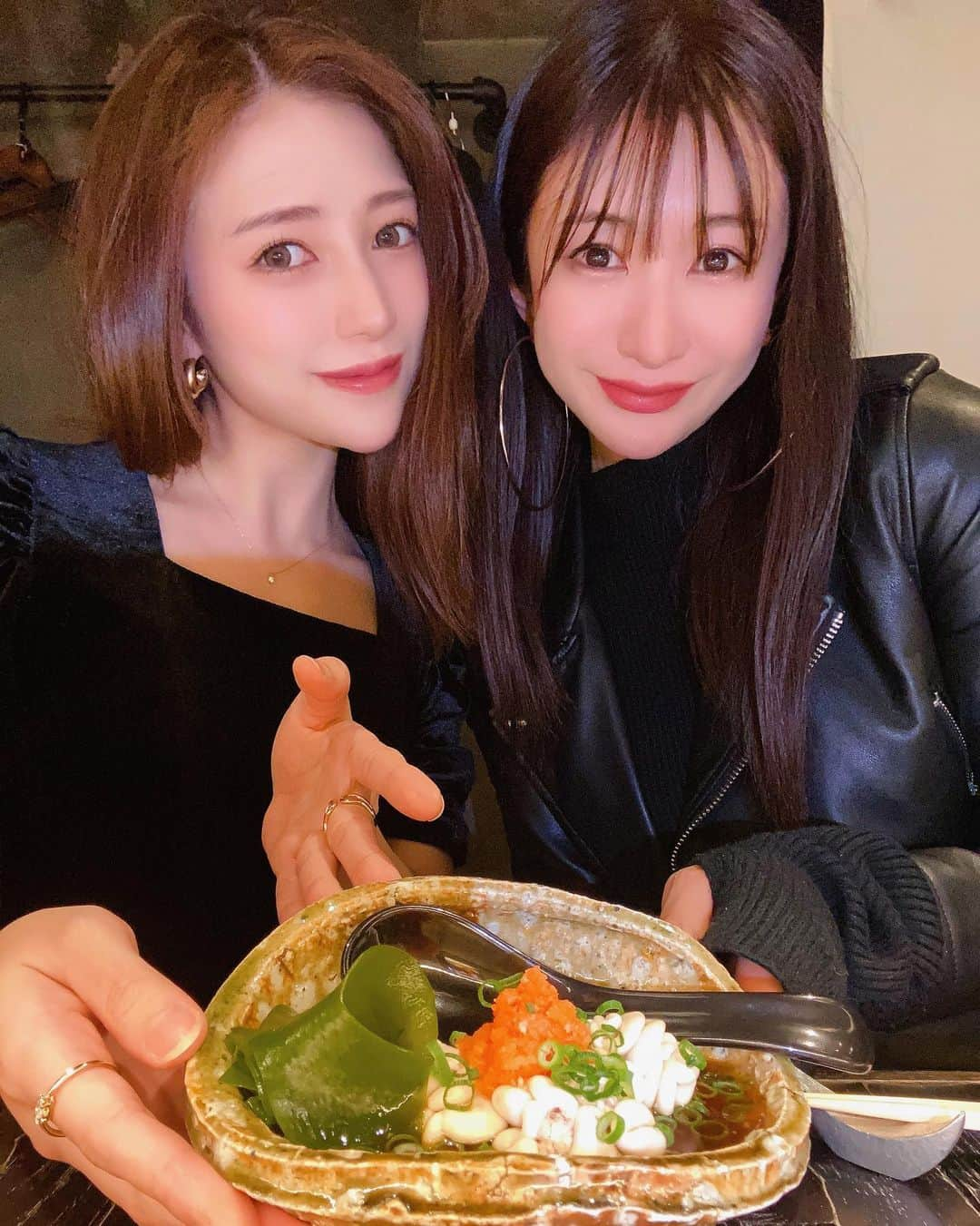 中村江莉香さんのインスタグラム写真 - (中村江莉香Instagram)「夏美とご飯🍽 #あさごや #麻布十番 🌸  来月決算。再来月で株式10周年。 今一度歩幅を合わせる時間🤏  良いことばかりじゃないのが、楽しい人生🤫 これからもブルドーザーのように私は進む🥰❤️ いつも支えてくれてありがとう💓💓💓  #あさごや麻布十番 のフカヒレおこげがお気に入り💛  #大人女子会 #大半美容の話 #恋バナ #supported #東京グルメ #東京ディナー #食べスタグラム #麻布十番居酒屋 #麻布十番ディナー #麻布十番グルメ #居酒屋 #日本酒 #創作料理 #卵料理 #深夜営業 #深夜居酒屋 #麻布十番和食 #銀座まる市 #伝承の料理 #おもてなし　#小料理 #居酒屋 #すっぽん #フカヒレ #青森直送の海鮮 #大人女子会 #相方 #女性経営者 #親友」2月28日 21時30分 - erica_nakamura