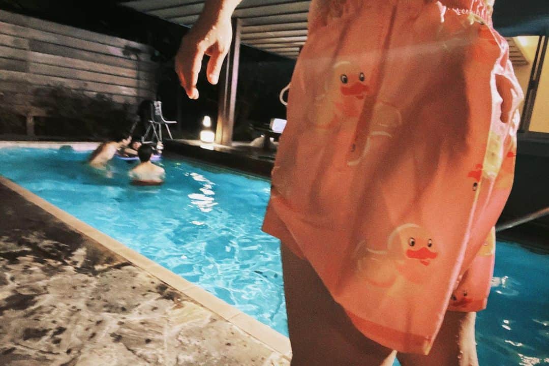 鳥越裕貴さんのインスタグラム写真 - (鳥越裕貴Instagram)「🐣 #温水プール 入りたい ね」2月28日 22時16分 - yuki_torigoe.cleftchin