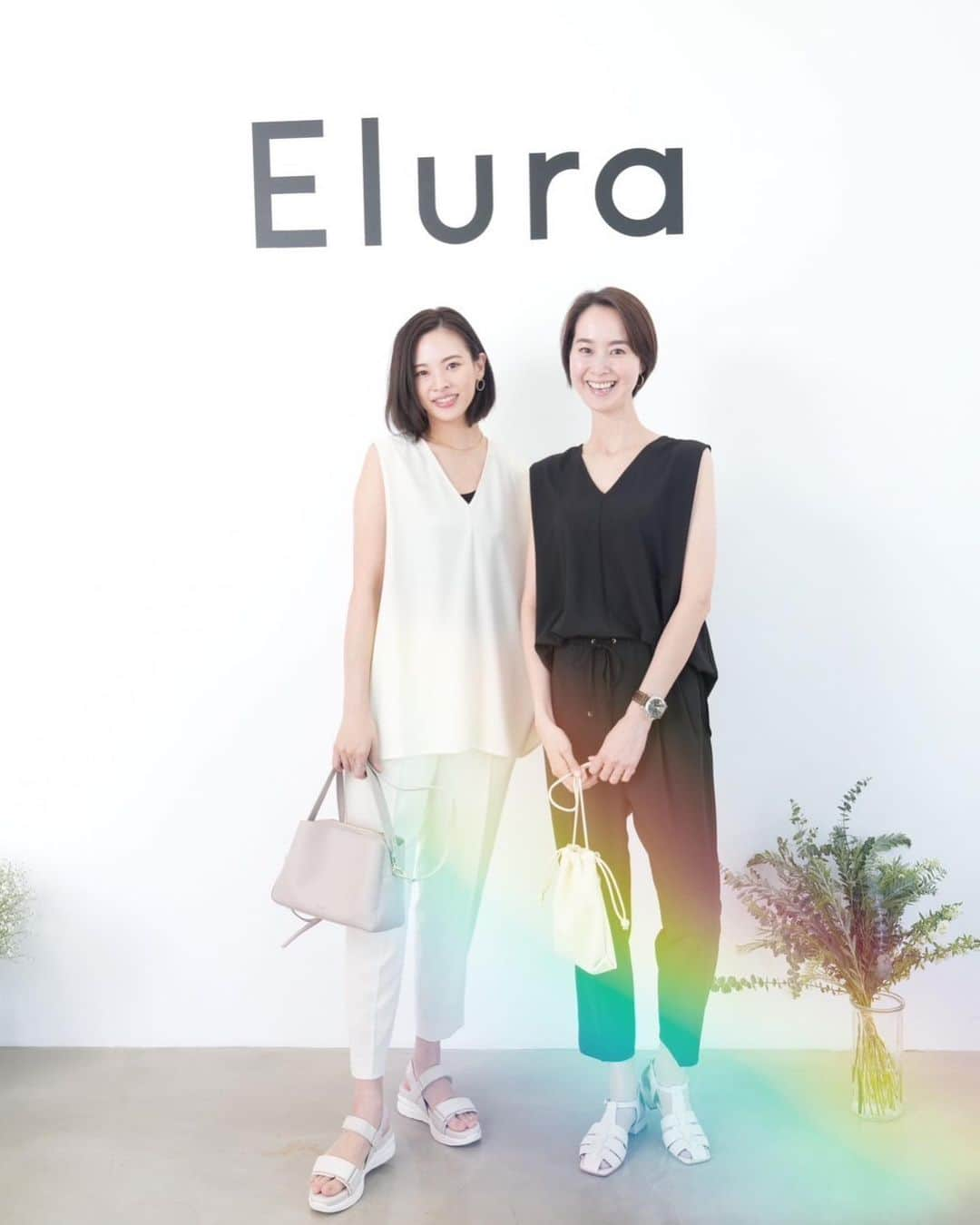 中原歩のインスタグラム：「@elura_official spring/summerの展示会にお邪魔してきました！  ベーシックなものはもちろん、大人の女性が楽しみやすい綺麗な色のアイテムやアイロンいらずのお手入れが楽なアイテム、水着まで素敵なものが沢山で目移りしっぱなし✨  仲良し麻恵ちゃん @morita_mae とセットアップを試着させていただきました☺️ 上下別々でもコーディネートしやすいし とても可愛いかったー💕  サンダルも上質なのにとても手に取りやすいお値段👏  届くのが楽しみだなー🥰  #エルーラ#大人の悩みに効くコーデ  #40代コーデ#きれいめカジュアル  #elura #ママモデル」