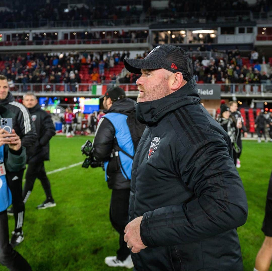 ウェイン・ルーニーさんのインスタグラム写真 - (ウェイン・ルーニーInstagram)「Always fight until the very end. ⚫️🔴 @dcunited」2月28日 23時58分 - waynerooney