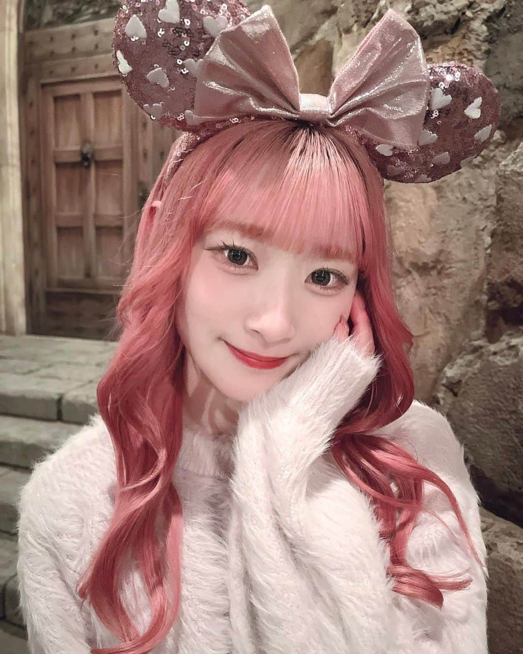 齋藤樹愛羅さんのインスタグラム写真 - (齋藤樹愛羅Instagram)「🎀  ディズニー行った時の！🤍  ぴんくのきらきらカチューシャ可愛い〜🫶🏻  #ディズニー  #イコラブ」3月1日 0時32分 - saito_kiara_