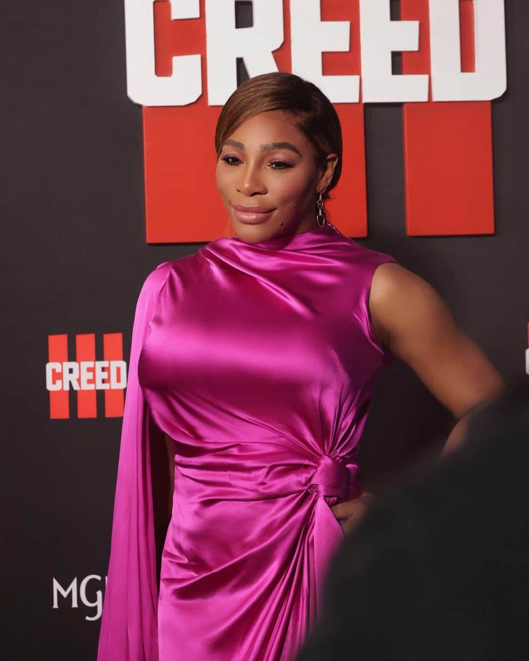セリーナ・ウィリアムズのインスタグラム：「What a fun night at the @creedmovie premiere✨🥊  Photo by Momodu Mansaray / @gettyimages」