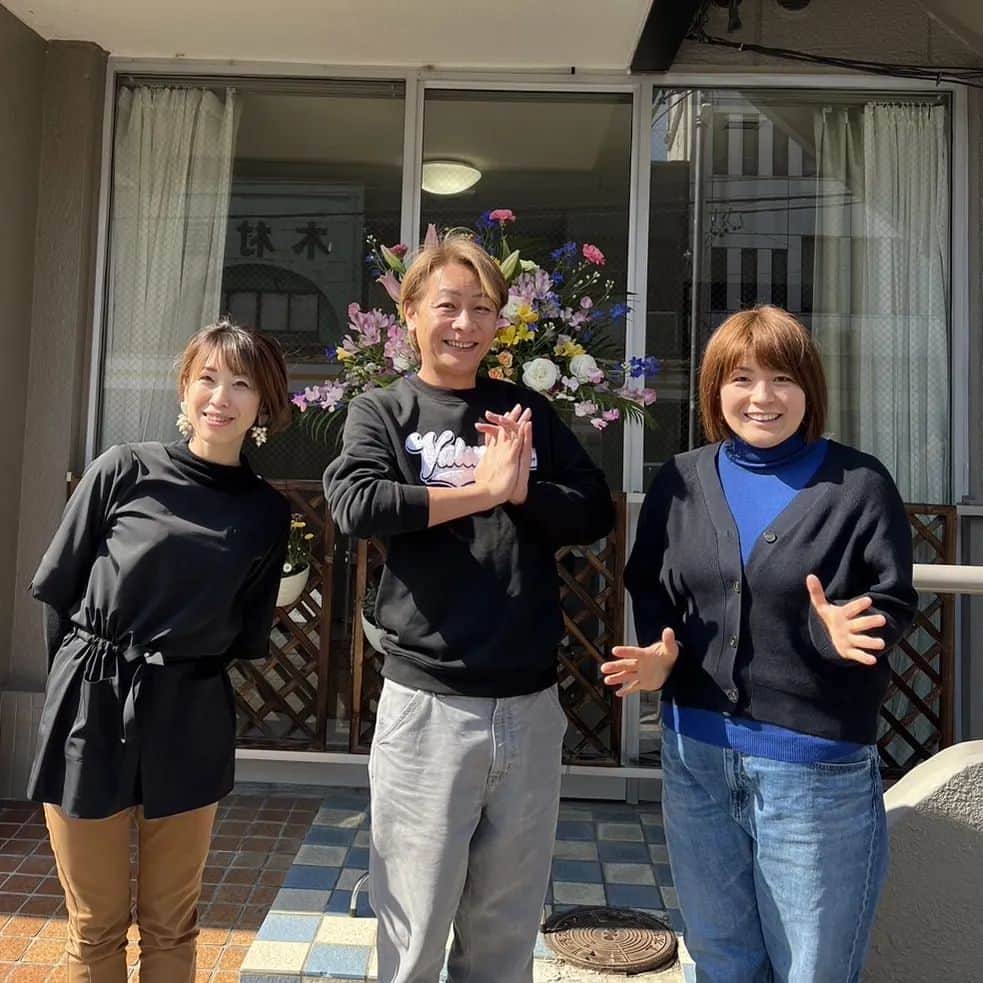 小椋ケンイチ(おぐねー)さんのインスタグラム写真 - (小椋ケンイチ(おぐねー)Instagram)「実家のビルに新しいネイルの店舗がオープンしました🎊✨💅 「gram」 姉妹でネイリストだから常にクオリティーの高いネイルを提供します✨ 是非ご興味ある方はいらしてください😂✨💅」3月1日 13時19分 - kenichi_ogura