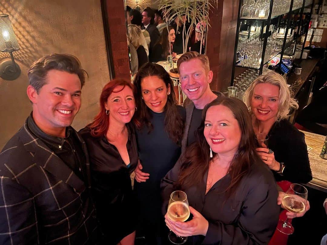 ズザンナ・シャコフスキーのインスタグラム：「Dear friends who came to celebrate the opening of #FallRiverFishing ❤️」