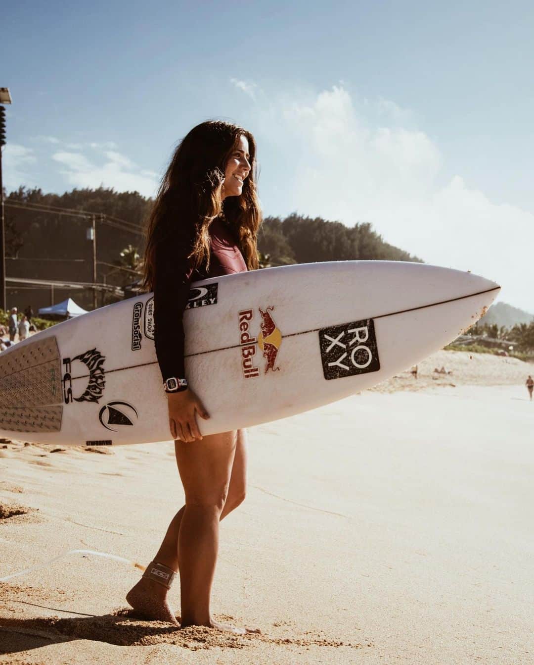 キャロライン・マークスのインスタグラム：「Hawaii 23 🌺🏄‍♀️」
