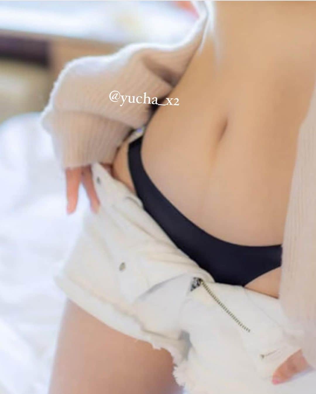 ゆーちゃんさんのインスタグラム写真 - (ゆーちゃんInstagram)「グラビアはプロフィールのリンクから💋」3月1日 7時39分 - yurina_era999