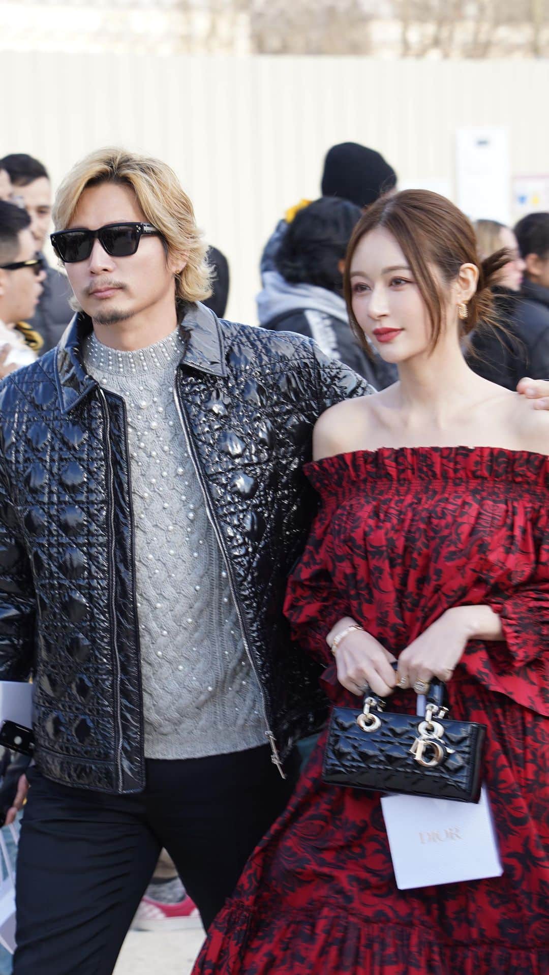Reikaのインスタグラム：「j’adore dior ❤️  First public outing since being 🤰  #dioraw23 #dior #pfw #pfw23 #パリコレ　#ディオール」