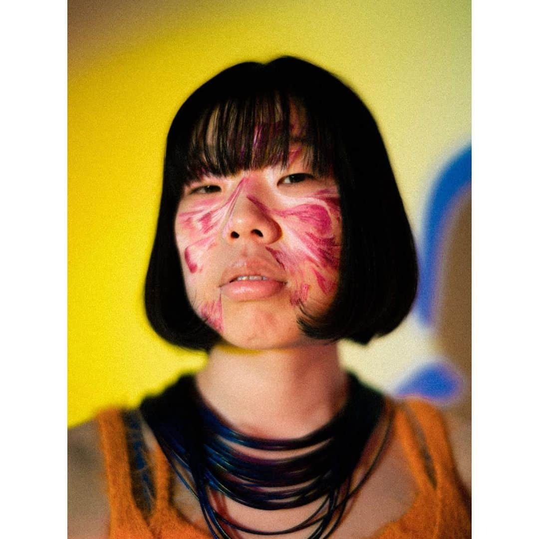 うらじぬの（劇団子供鉅人）さんのインスタグラム写真 - (うらじぬの（劇団子供鉅人）Instagram)「【🎨 - 3 -】end.  💥💥💥💥  photo @soichiro  hair&make @mine_hideyo  styling @emoriasuca  painting @aoihonjo   #photography」3月1日 8時48分 - urajinuno