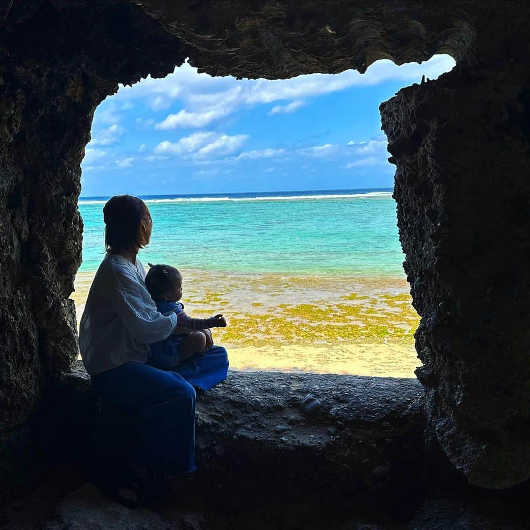 笠原美香さんのインスタグラム写真 - (笠原美香Instagram)「🌊 絵みたいだよね🫶 しばらく投稿がつづきます😜 #沖縄#okinawa」3月1日 9時42分 - mika.k419