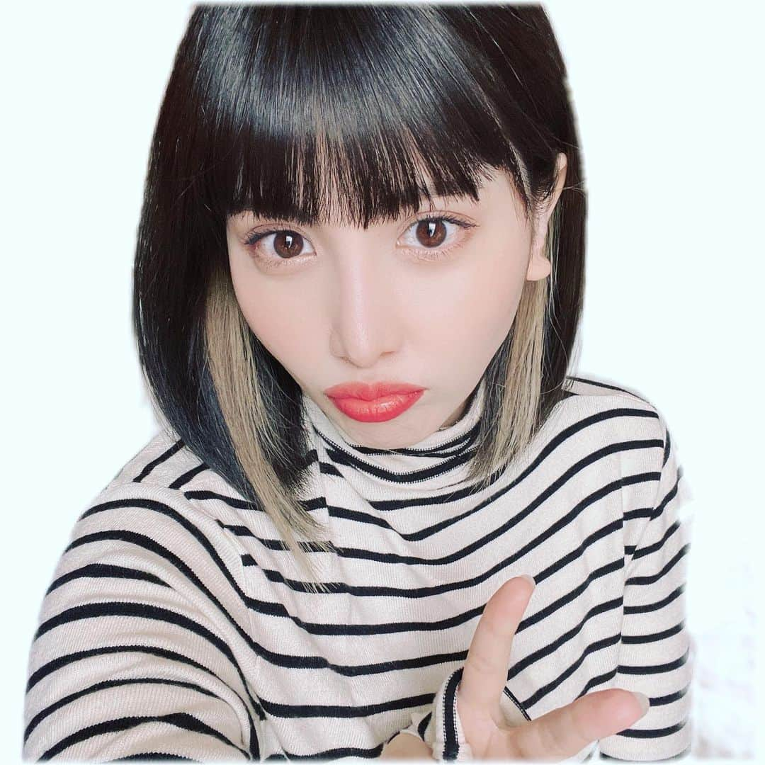 梅田えりかさんのインスタグラム写真 - (梅田えりかInstagram)「☕️✌︎  #自撮り #selfie #セルフィー #自撮り女子 #セルカ #メイク #셀카 #me #selca #せるふぃー #셀스타그램 #셀피 #ootd #ulike #followme」3月1日 11時53分 - umeeri524