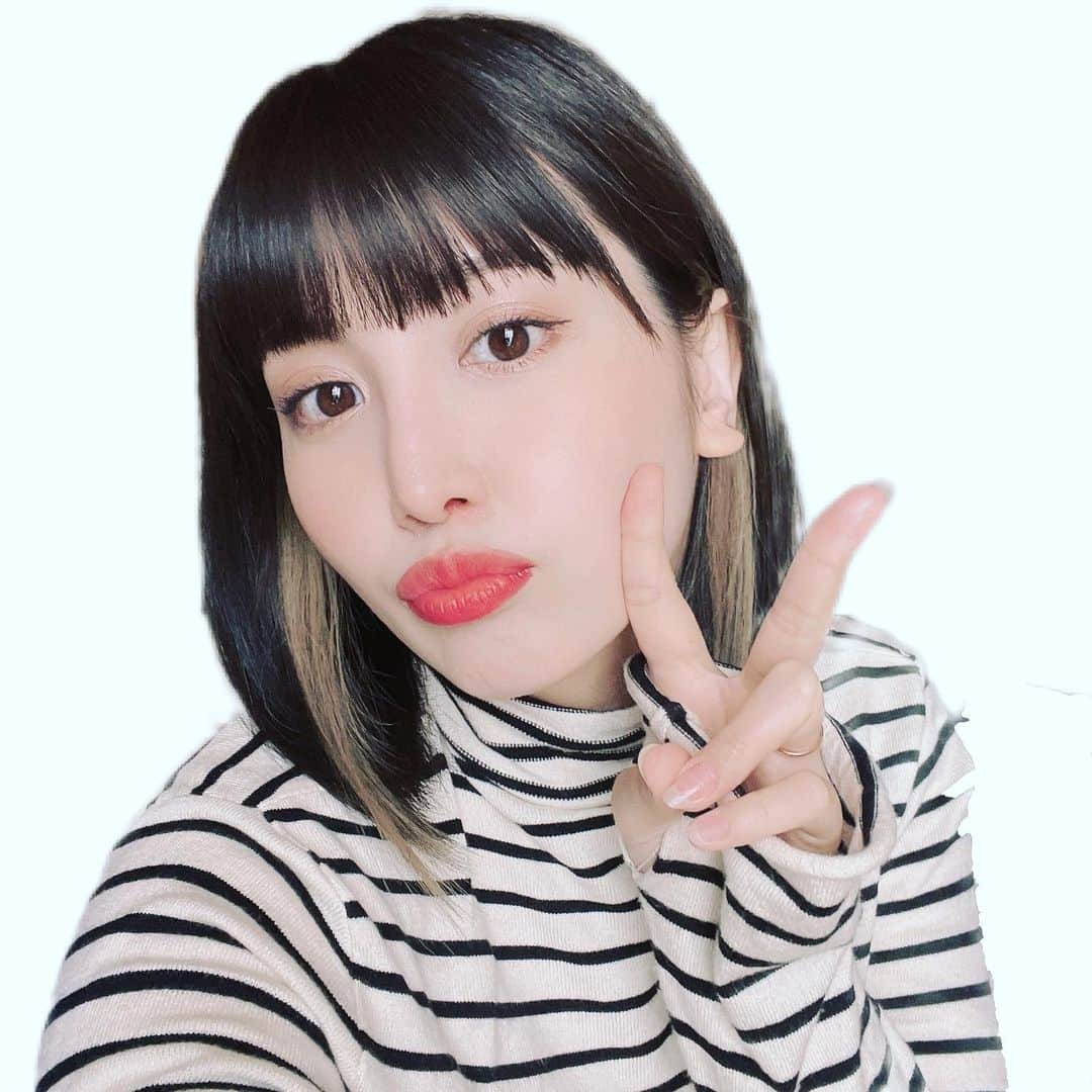 梅田えりかさんのインスタグラム写真 - (梅田えりかInstagram)「☕️✌︎  #自撮り #selfie #セルフィー #自撮り女子 #セルカ #メイク #셀카 #me #selca #せるふぃー #셀스타그램 #셀피 #ootd #ulike #followme」3月1日 11時53分 - umeeri524