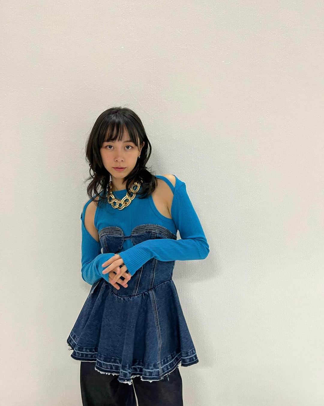 佐藤ミケーラ倭子のインスタグラム：「今日発売の「anan」にイットガールとして出させていただいています🦋🥳 インタビュー見つけてみてね!」