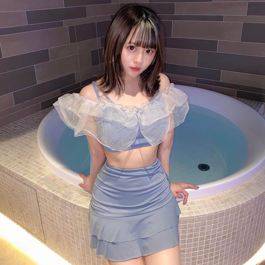 のインスタグラム：「🫧🦋夏に着れなかった水着🦋🫧  #サ活 #水着 #idol #photo#fyp #fff #l4l」