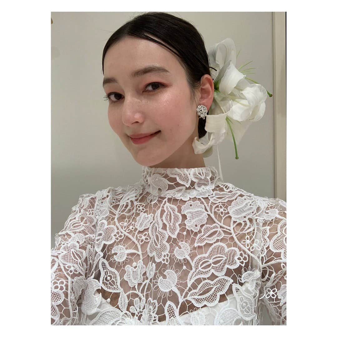 夢子さんのインスタグラム写真 - (夢子Instagram)「. JUNO Wedding Show at Yokohama Royal Park Hotel💐 .  #ウェディングドレス  #ウエディングドレス  #weddingdress  #showmodel  #横浜ロイヤルパークホテル  #junowedding  #gunnsmodel  #ドレスショー  #カラードレス  #ホワイトドレス  #生花ヘアアレンジ」3月1日 17時39分 - yumeko0421