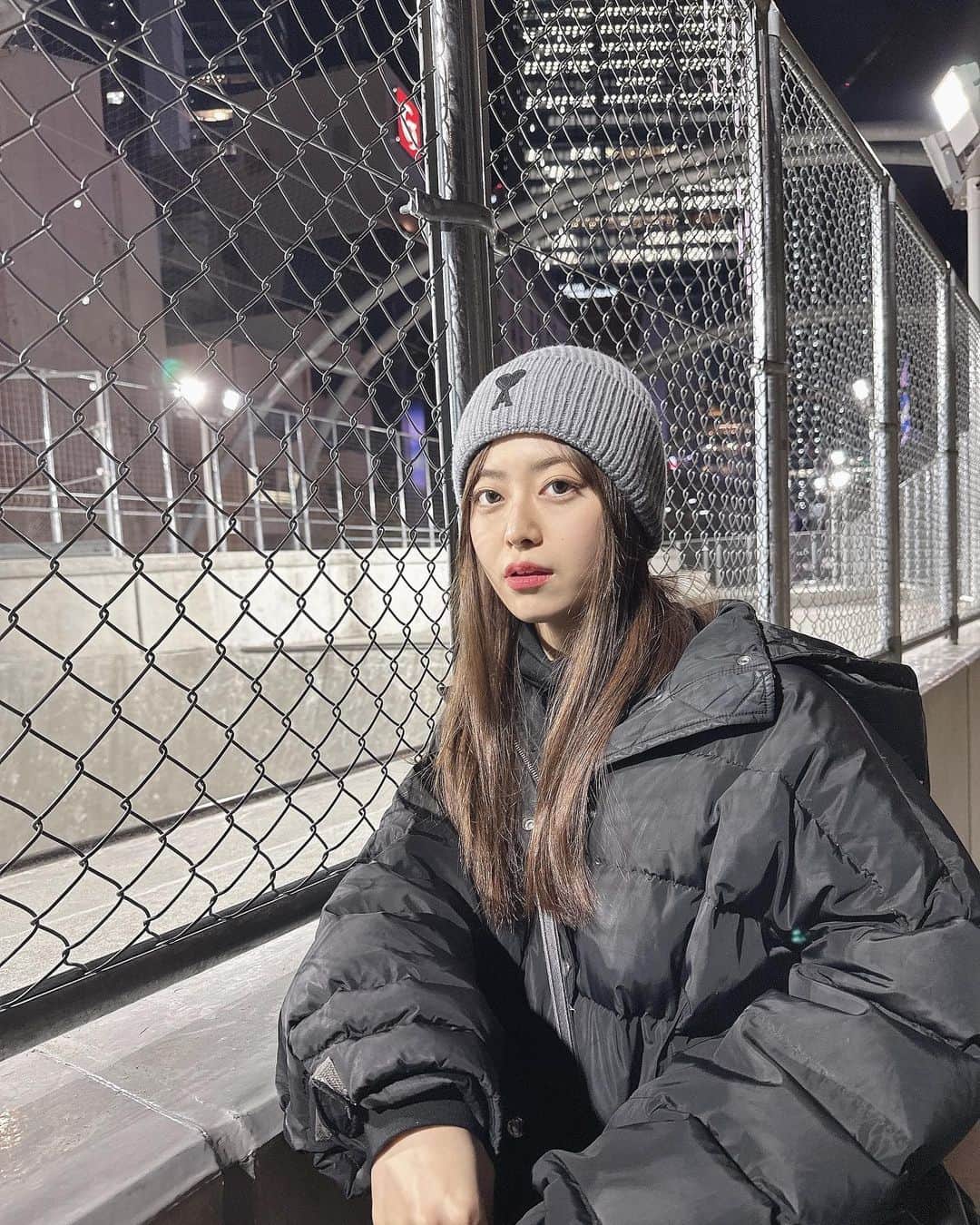 松岡美沙さんのインスタグラム写真 - (松岡美沙Instagram)「🖤 . . 割とオフな日 . . . #ニット帽 #オフな日 #ニット帽 #amiparis」3月1日 18時59分 - matsumisa1129