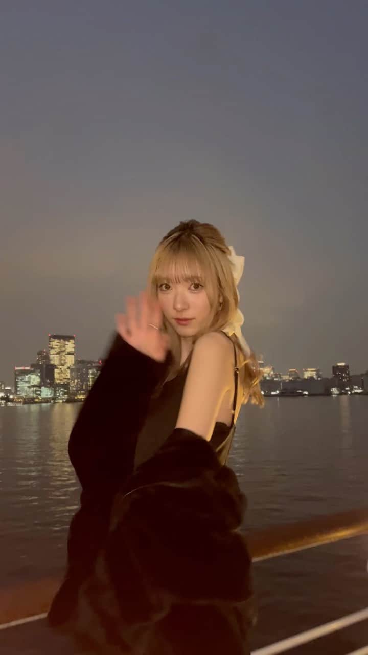 夏目璃乃のインスタグラム：「卒業遠足🌸⛴」