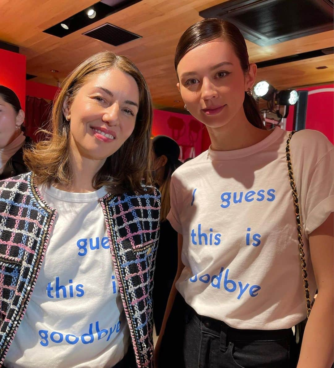 ALEXAさんのインスタグラム写真 - (ALEXAInstagram)「World famous filmmaker @sofiacoppola meets @uniqlo ✨ thank you for last night 💕 #CelebratingSofiaCoppola #UTTHEATER」3月1日 20時59分 - alexa_luczak