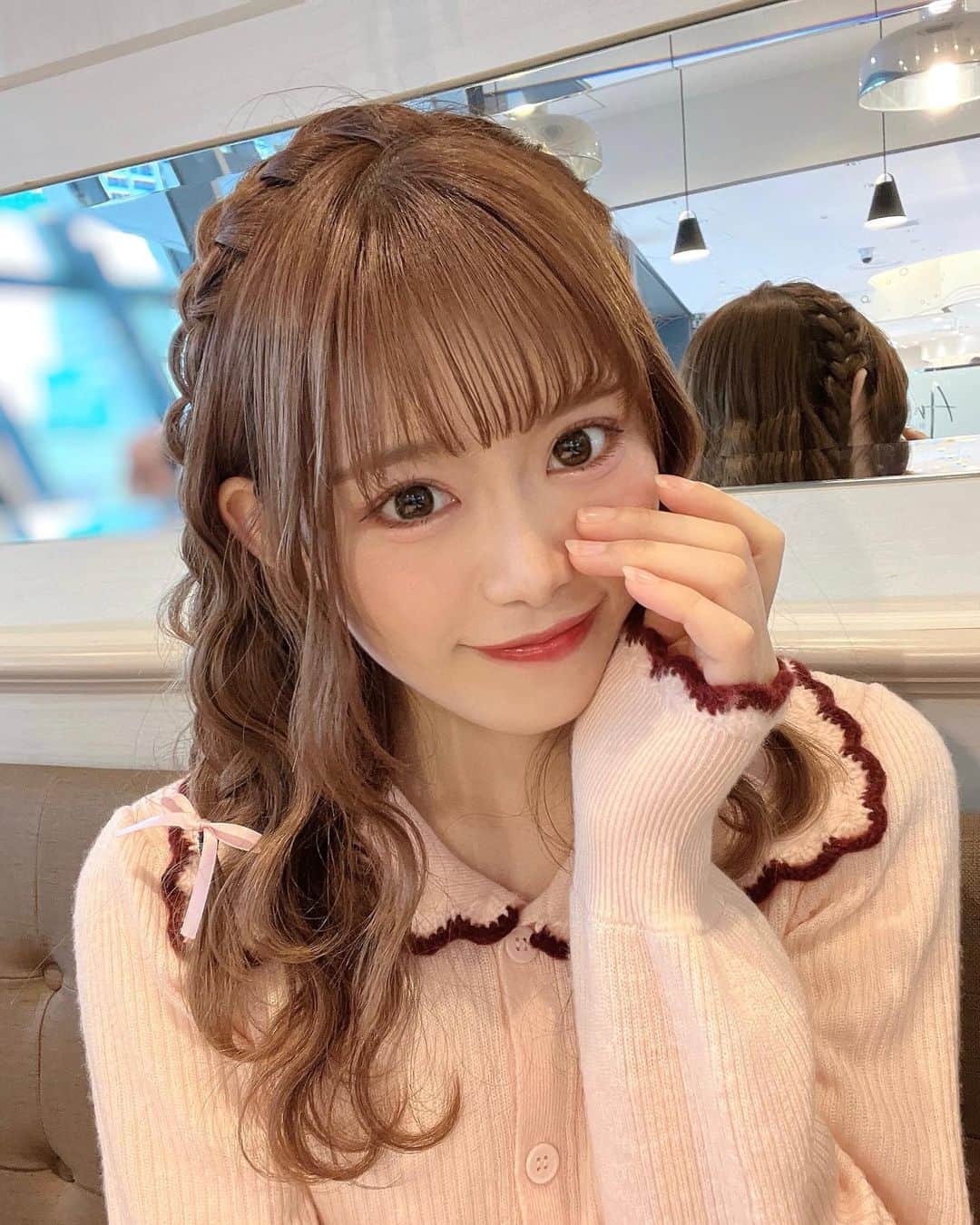 早海美玖のインスタグラム：「3月も好きでいてね🎀🫧  #アイドル」