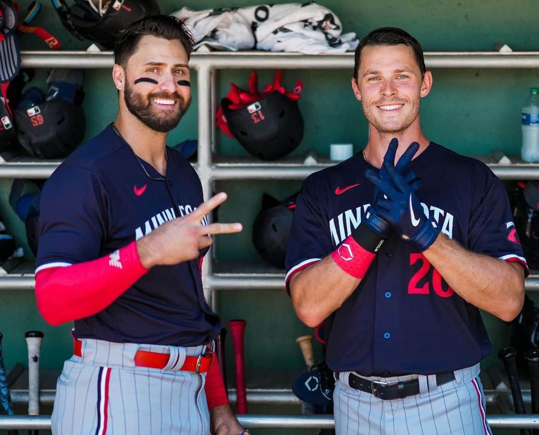 ジョーイ・ギャロさんのインスタグラム写真 - (ジョーイ・ギャロInstagram)「😁✌🏼」3月2日 7時22分 - joeygallo24