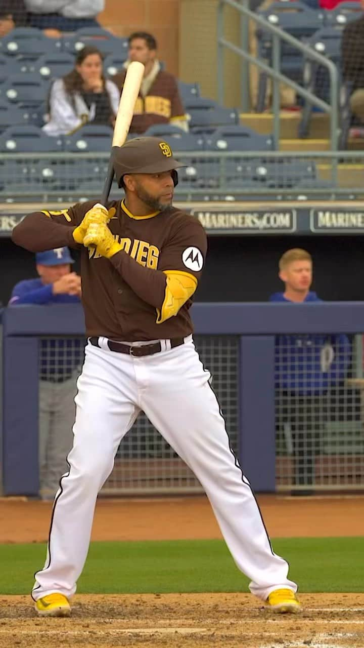 ネルソン・クルーズのインスタグラム：「Here comes the Boomstick 💥  #PadresST」