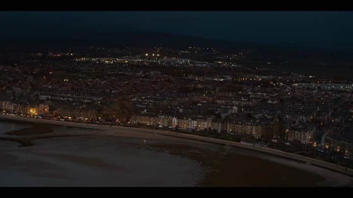 のインスタグラム：「Here’s the trailer for The Bay 4. Coming to ITV1 and ITVX on March 8th in the UK and streaming on Britbox from March 21st in the US.」