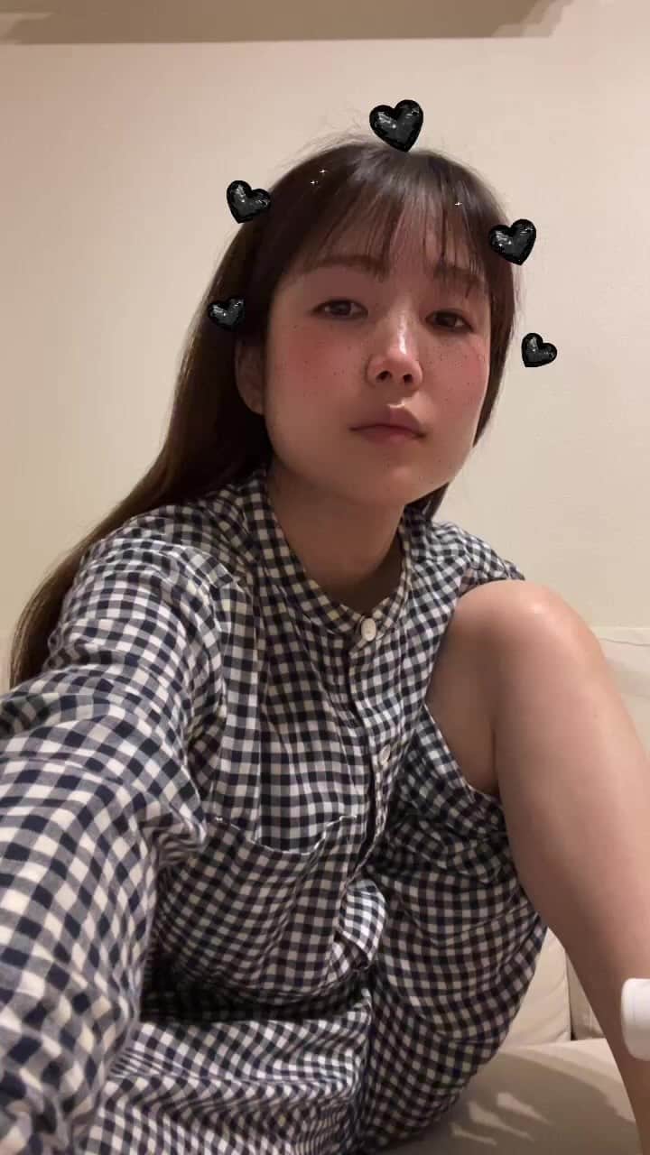 田中みかんのインスタグラム：「寝落ち配信…睡眠導入🫠💤」