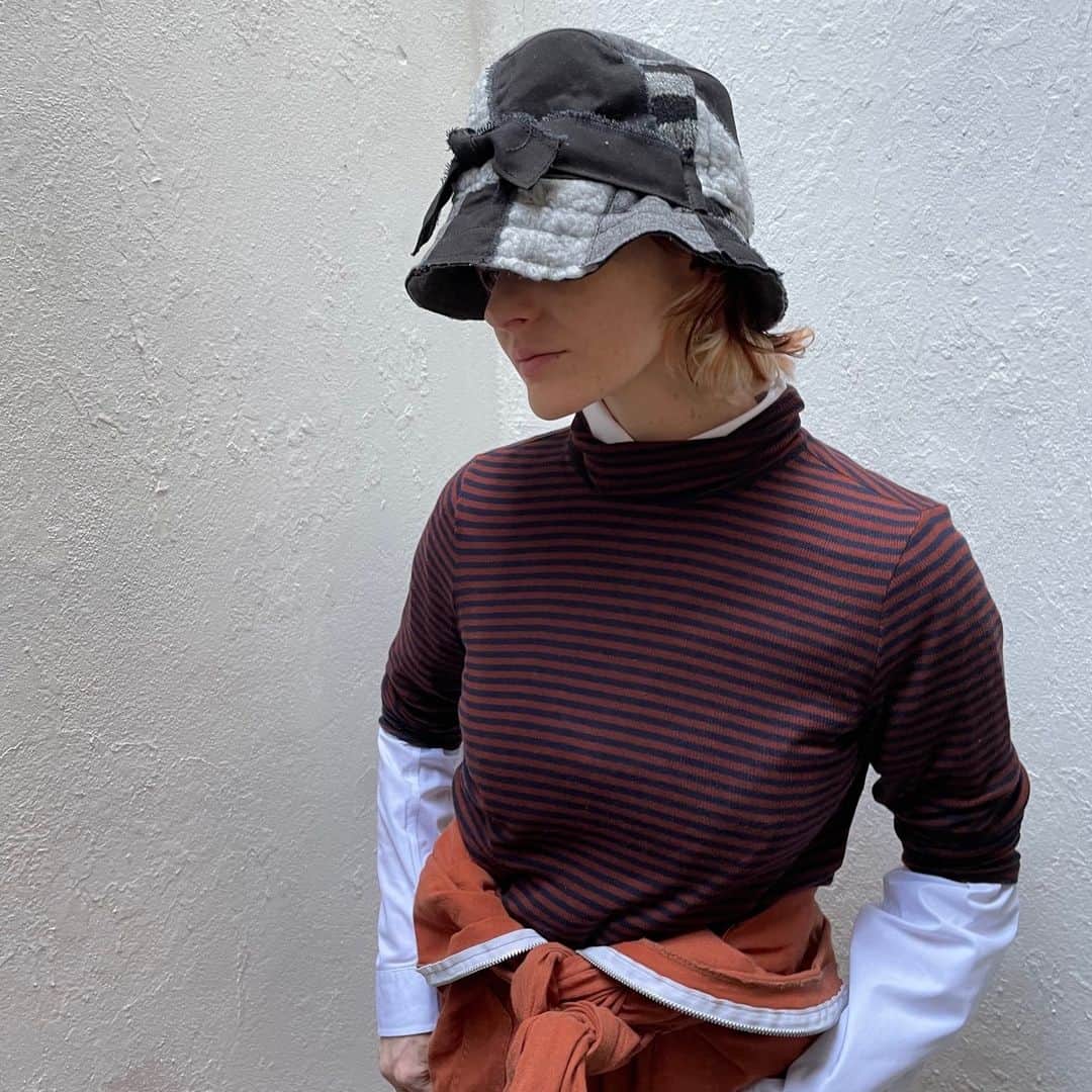 バーンストックスピアーズのインスタグラム：「Mixed Up Hat for Autumn Winter 23  To request a Look Book/Line sheet contact appointments@the-alphabet.co.uk @the_alphabet_london   Model @abby.mcdevitt  Casting and Styling Bernstock Speirs Clothes from @thelmaspeirs #thelmaslookoftheday  Photo @paulbernstock」