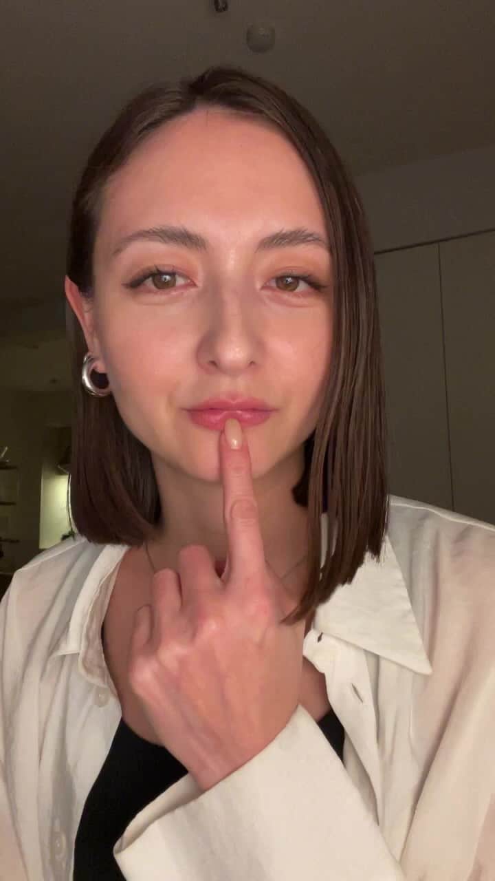 エリーローズのインスタグラム：「今夜もありがとうございました🌙」