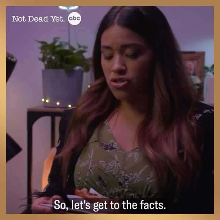 ジーナ・ロドリゲスのインスタグラム：「Who else is falling for @langstonkerman on @notdeadyetabc ?!? Catch a new episode tonight on @abcnetwork One of my fav episodes hands down directed by genius, comedy guru @deanjholland written by the brilliant @chelseadevantez ❤️❤️」