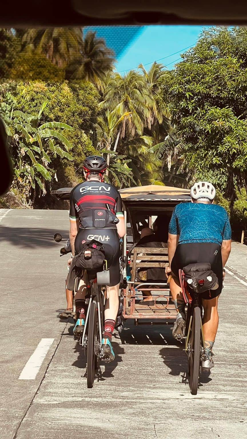 マルセル・キッテルのインスタグラム：「Beautiful Philippines - I miss you! What a great adventure with @conordunne1 to ride our bikes there. I want to do it again! 😍🌴🥥🚴‍♂️ #twoweeksago」