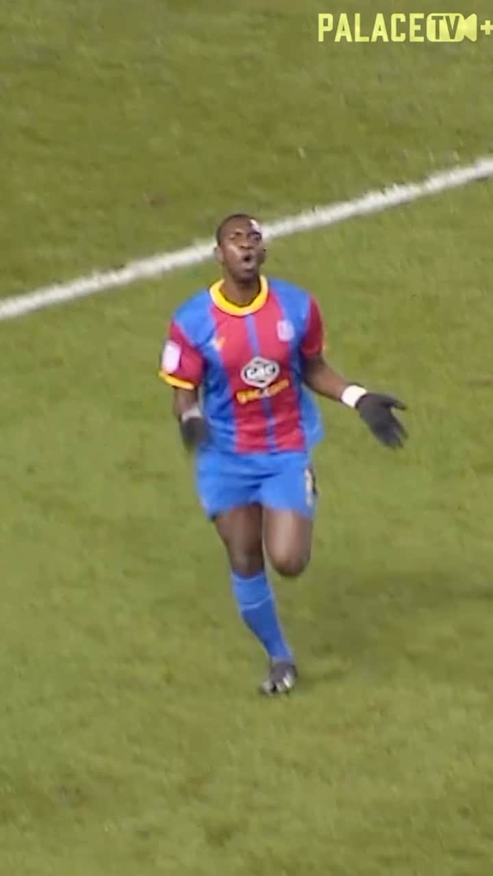 ヤニク・ボラシエのインスタグラム：「We’ve all done this on @easportsfifa 😂🌪  #CPFC #CrystalPalace #PL #PremierLeague #Bolasie」