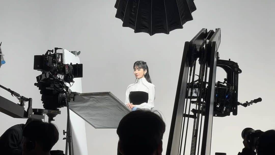 ペ・スジのインスタグラム：「언니, 언니 언니 언니   #언니내왕 #네이버시리즈」