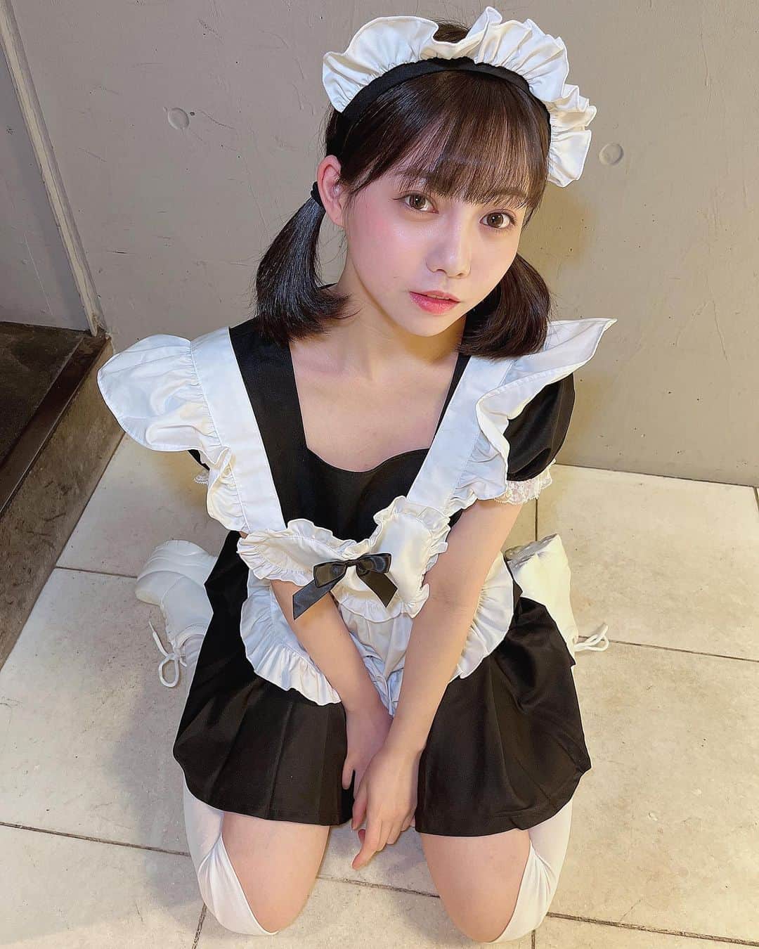佐倉ちひろのインスタグラム：「お帰りなさいませご主人様…🎀 . . . . . . #メイド #メイド服 #メイドカフェ #japan #japanesegirl #コスプレ #コスプレイヤー #自撮り #他撮り #自撮り界隈 #美男美女と繋がりたい #コスプレ女子 #コスプレイヤーさんと繋がりたい #fff #followforfollowback #instagood」