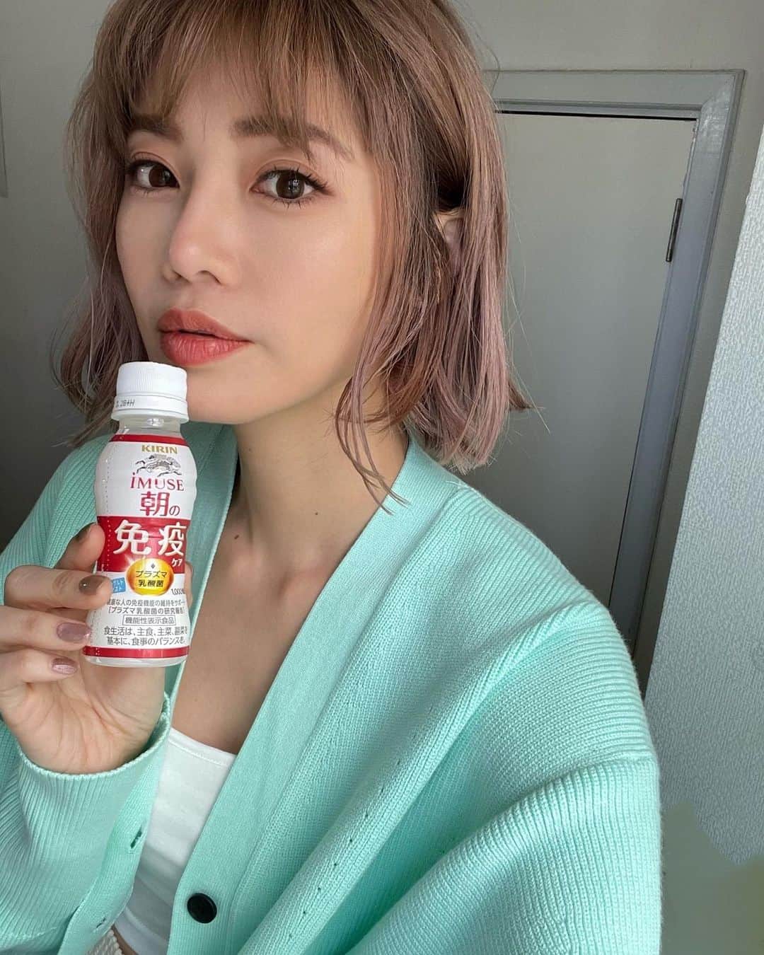 島袋聖南のインスタグラム：「「キリン iMUSE 朝の免疫ケア」(機能性表示食品)を3ヶ月続けてきて体調も変わらずに元気にいれたので免疫維持されてたかな☺️💪 体調に気を付けたい方に向けてプラズマ乳酸菌での免疫ケアをおすすめ🔥 #免疫ケア　#プラズマ乳酸菌　#pr @kirin_beverage」