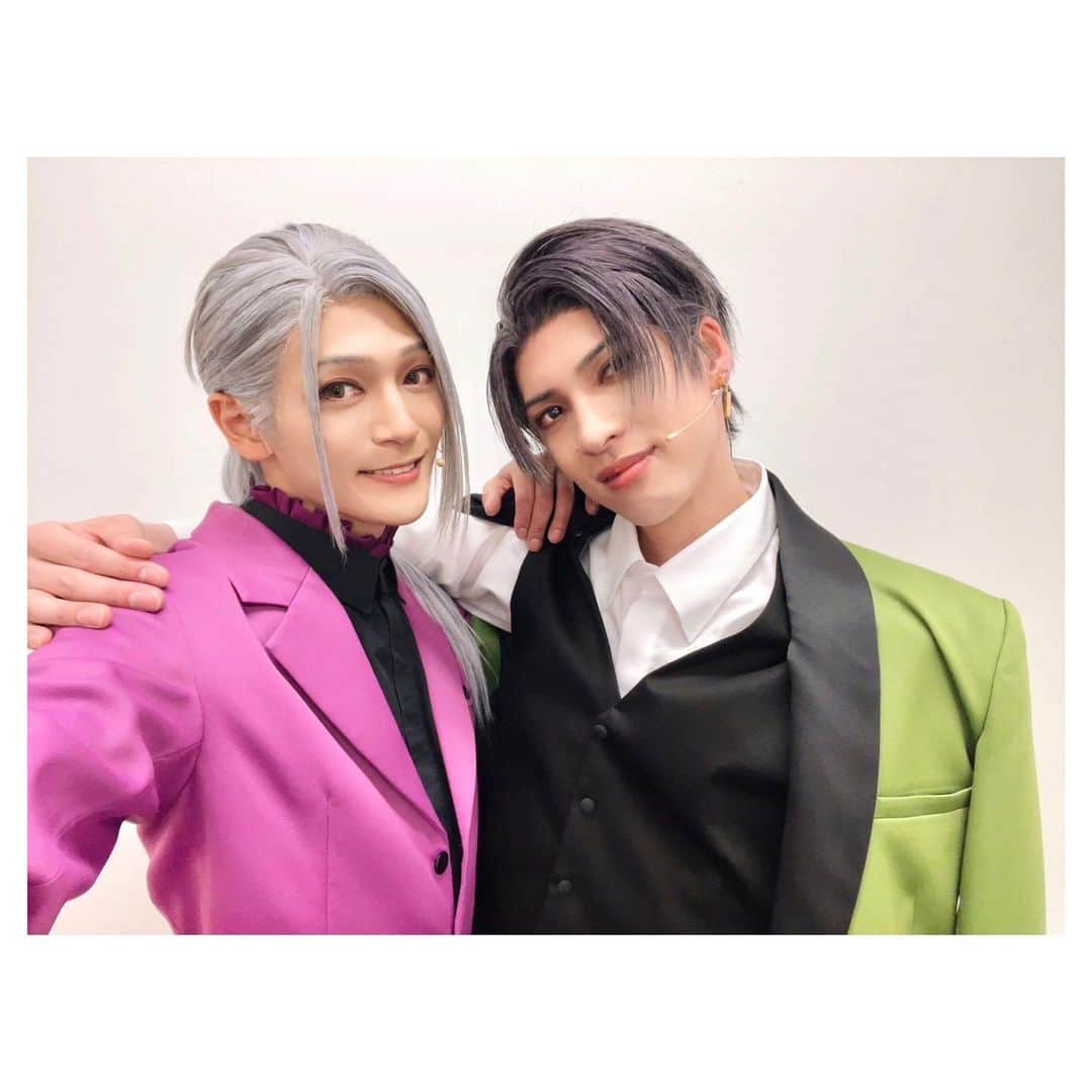 上田堪大さんのインスタグラム写真 - (上田堪大Instagram)「#MANKAISTAGE #A3 #act2 #エーステ #全39公演 #ありがとうございました #冬組 #ずっと #運命共同体」3月2日 12時56分 - kandai_1021