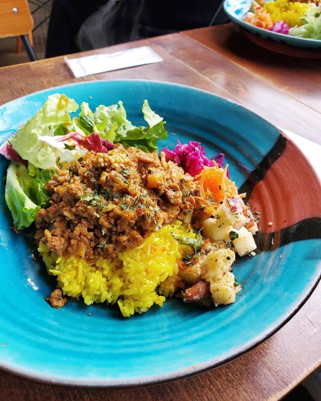 加藤康貴さんのインスタグラム写真 - (加藤康貴Instagram)「星条旗とカレー。  カレーはキーマが好きです。 自分で作るときも大体キーマが多い気がします。   自分でスパイスから作るのもいいけど 店で食べるカレーも好き。 というかカレーが好き。  新しい発見があるので 次これ自分でやってみようってなるよね。  #星条旗ニット #カレー #カレーが好き #キーマカレー」3月2日 19時30分 - koki_kato