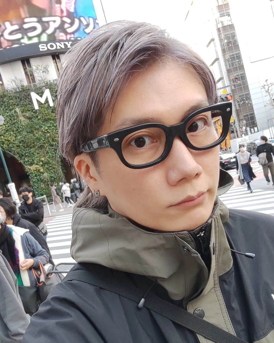 KEIのインスタグラム：「イメのチェンしてきました。 久しぶりに長さはきらずに伸ばしております。 如何でしょうか！？」