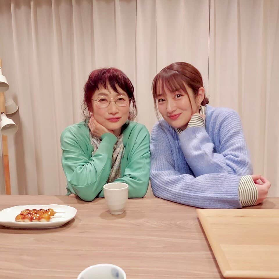 高梨臨さんのインスタグラム写真 - (高梨臨Instagram)「今夜はドラマ、バツイチがモテるなんて聞いてません、第２話の放送です！ 後半はドキドキが止まりませんよ🤩 そして、和葉のお母さんが登場！ なんと、余貴美子さんが演じてくださいました。 余さんの事が大好きすぎるんです〜今回は約十年ぶりの共演…嬉しすぎました。 是非、ご覧ください( ◠‿◠ )  #バツモテ」3月2日 18時19分 - rintakanashi_official