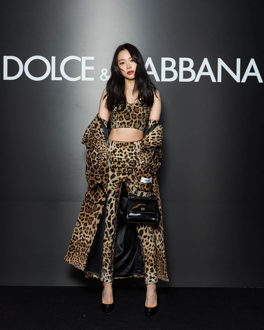 ソン・ナウンのインスタグラム：「#광고 #dolcegabbana #돌체앤가바나 #DGFW23 @dolcegabbana」