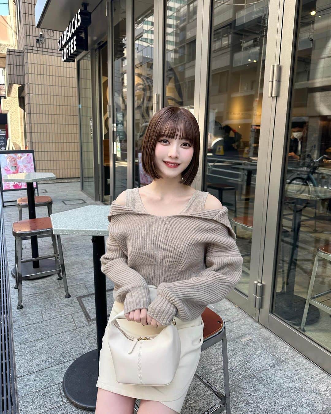 戸澤あいりのインスタグラム：「. 🤎🤍」