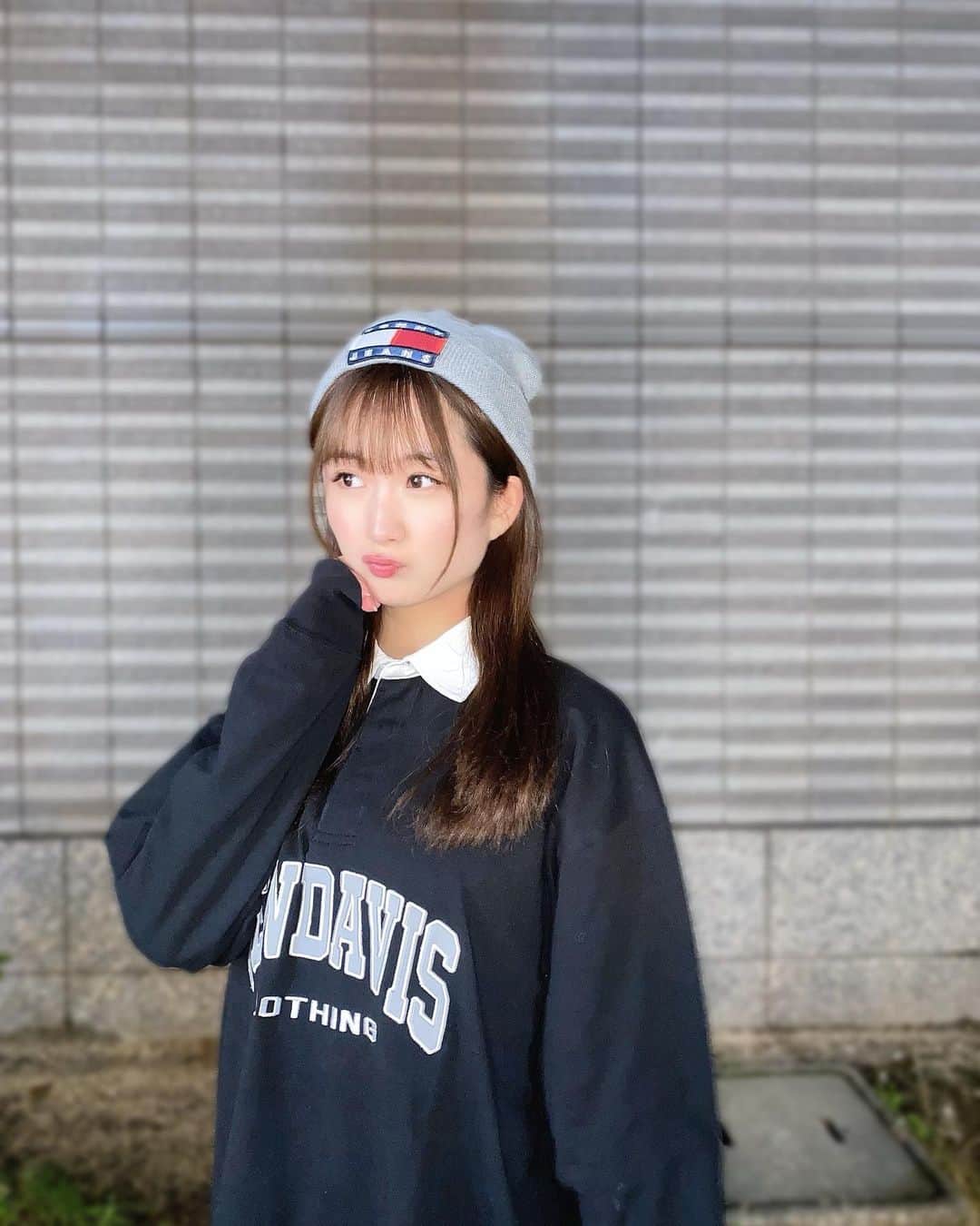 中野美来のインスタグラム：「⁡ ⁡ ⁡ 私服🤍 ⁡ 可愛い系も好きやけどこの服もどタイプなのだ🤍 ⁡ ⁡ ⁡ ⁡ #nmb48 #idol #アイドル #中野美来」