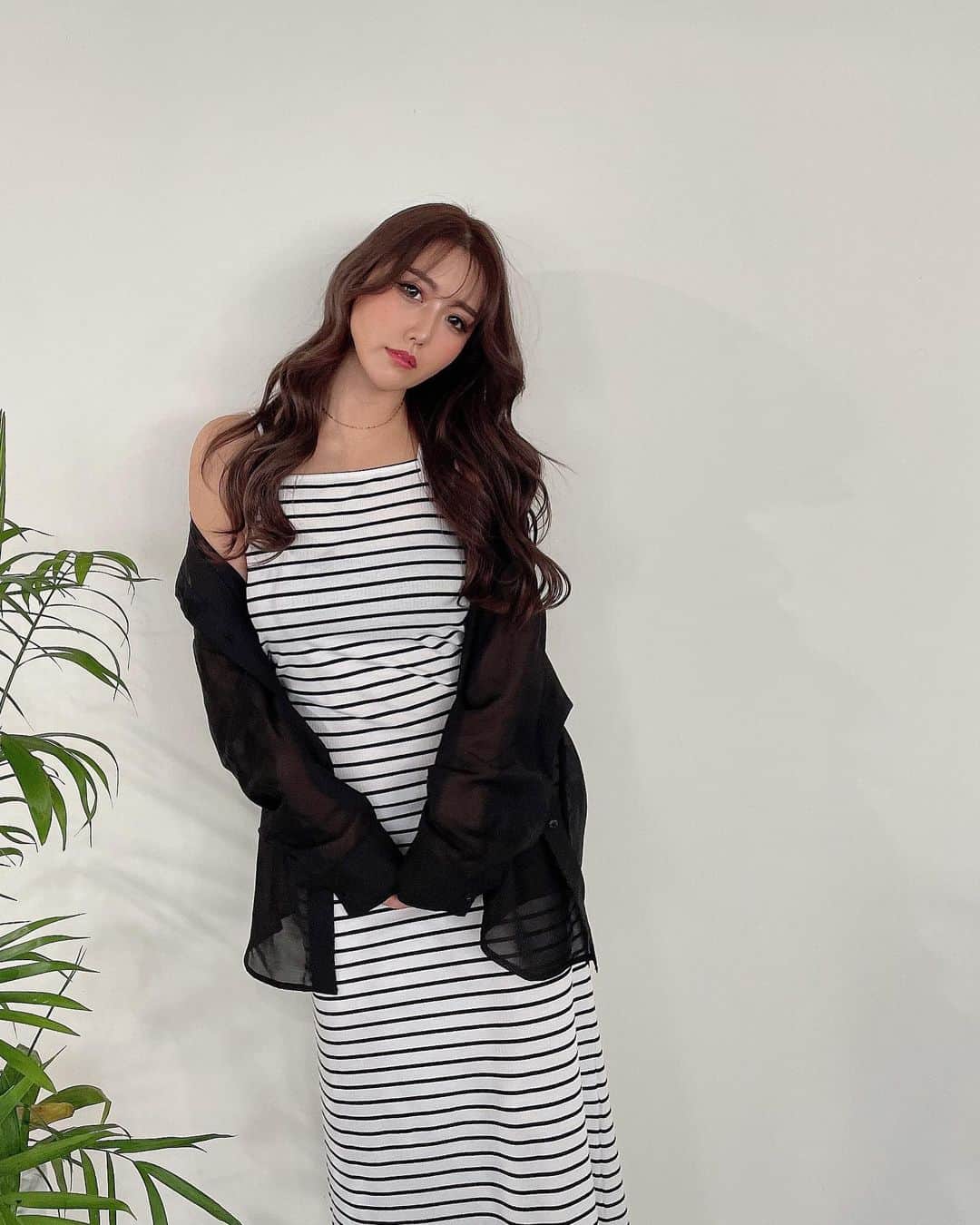 ゆりのちゃんさんのインスタグラム写真 - (ゆりのちゃんInstagram)「♡ . . . #border  . . . . #fashion #styleinspo #outfitoftheday #duras #border  #yurinochanncode  #キャミワンピース #シアーシャツ #156cmコーデ #骨格ストレート」3月2日 21時11分 - yurinochann