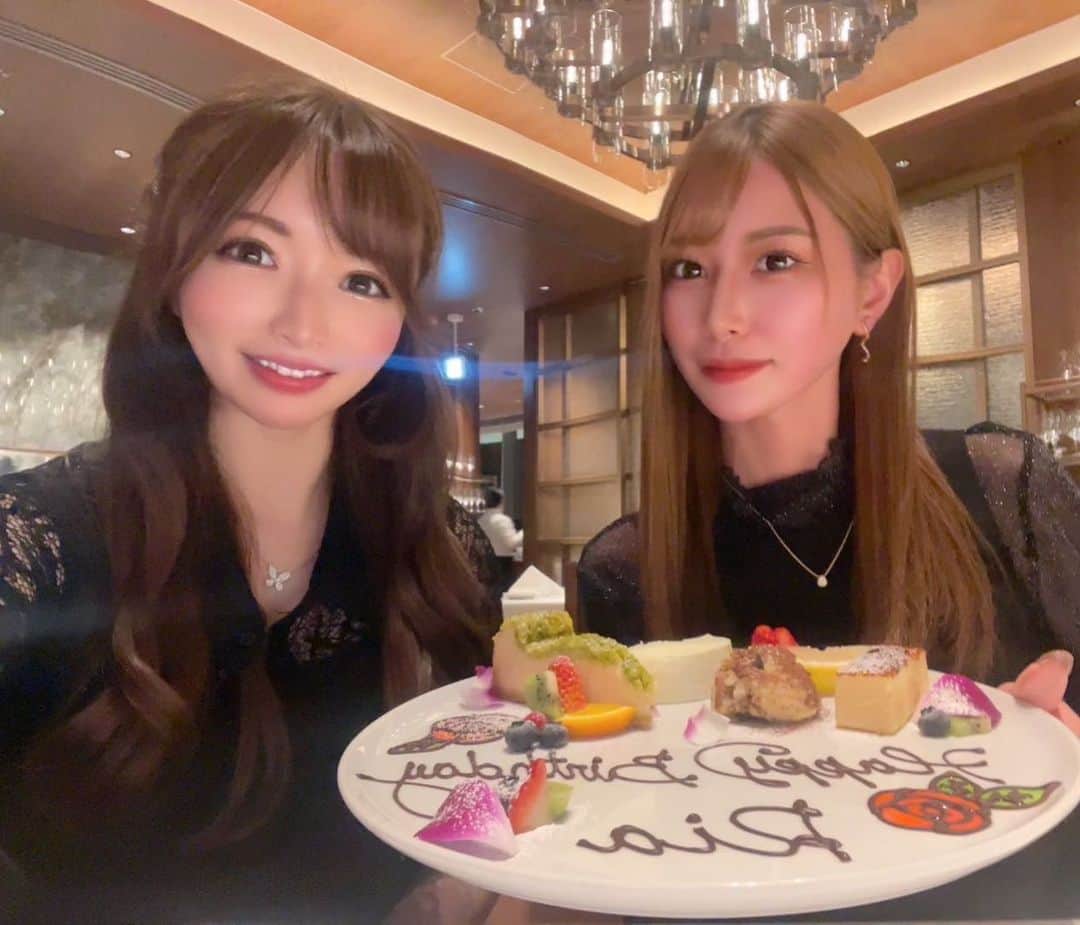 のインスタグラム：「＼ ʜᴀᴘᴘʏ ʙɪʀᴛʜᴅᴀʏ ／  🎂🫶🏻  #新宿 #歌舞伎町 #六本木 #北新地 #すすきの #大阪ミナミ #中洲 #キャバ嬢 #キャバクラ #ラウンジ #誕生日 #illupinoprimetokyo #青山 #青山ディナー #表参道ディナー #女子会 #ウルフギャング #おしゃれカフェ」