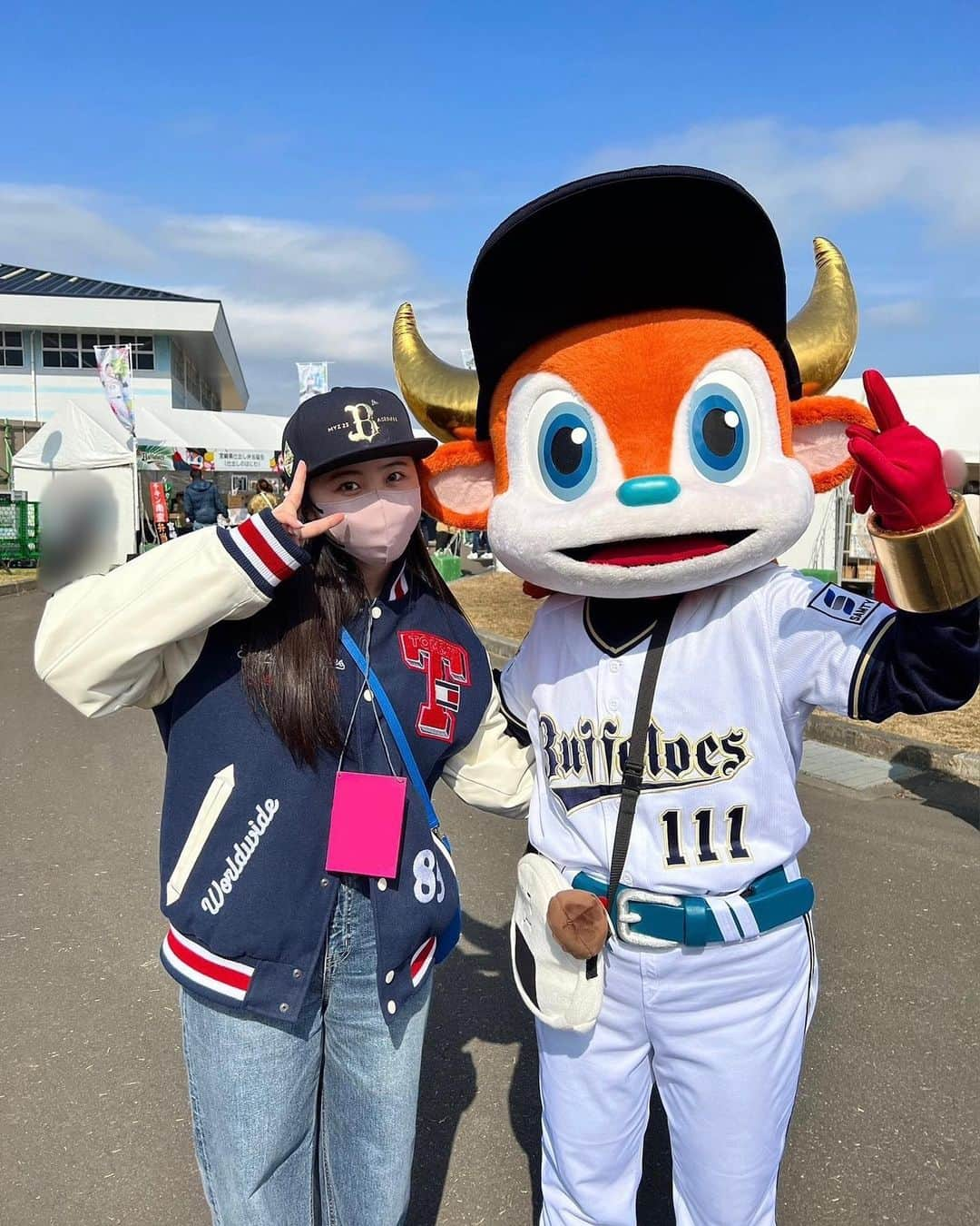 本田望結さんのインスタグラム写真 - (本田望結Instagram)「⚾️ ・ ・ 選手の皆さん、キャンプお疲れさまでした！ 今年も応援に行けました！ 今シーズンも皆さんが、怪我なく全力で挑めますように🔥  #ブルくん #初めまして」3月2日 21時23分 - miyu_honda_official