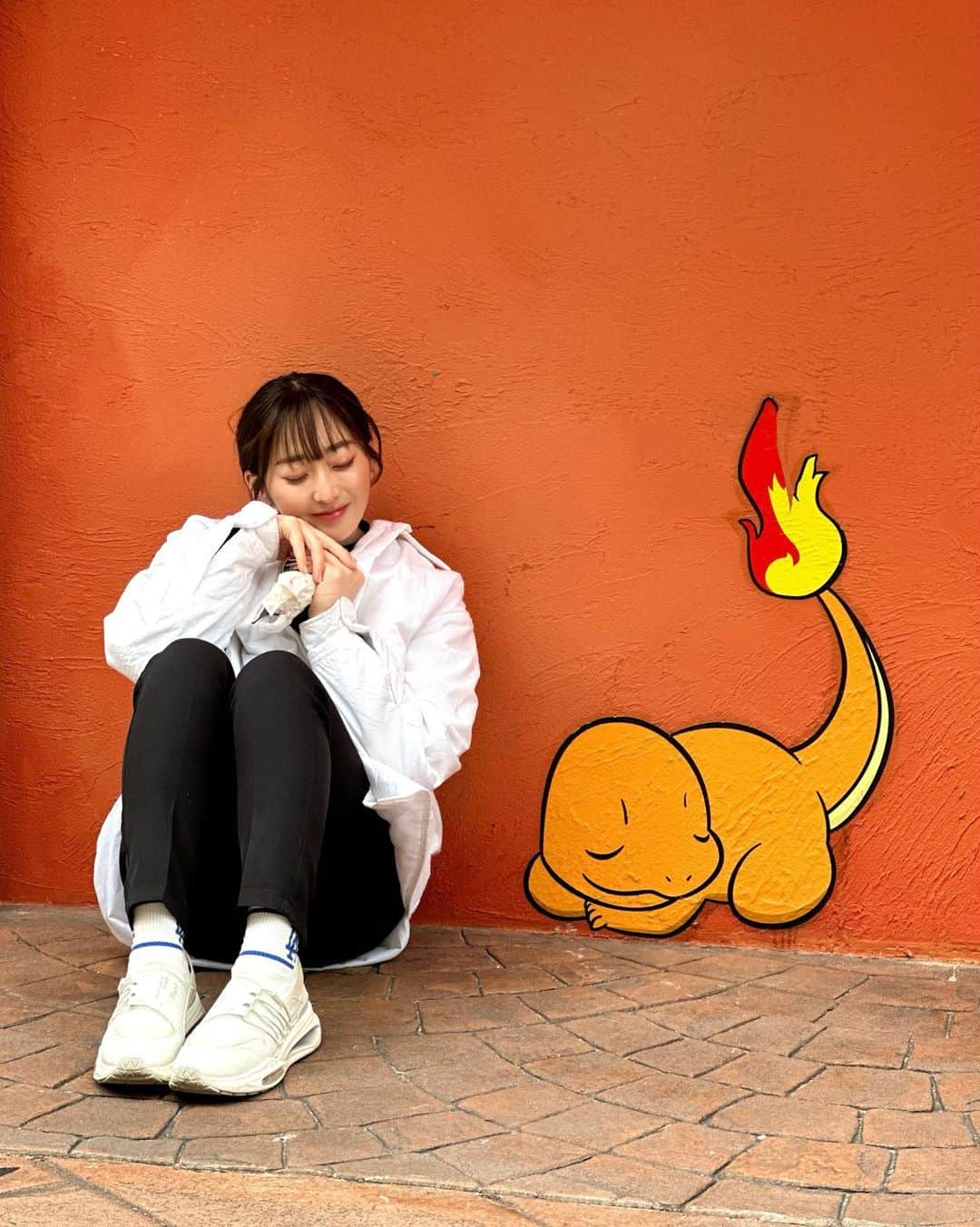 長崎望未さんのインスタグラム写真 - (長崎望未Instagram)「.  HITOKAGE😴🧡 眠ってるヒトカゲかわちい。  ポケモンシリーズ🤭  #ヒトカゲ #hitokage  #Charmander #ポケモン #アメリカンビレッジ #思い出pic」3月2日 22時27分 - nozomi.nagasaki