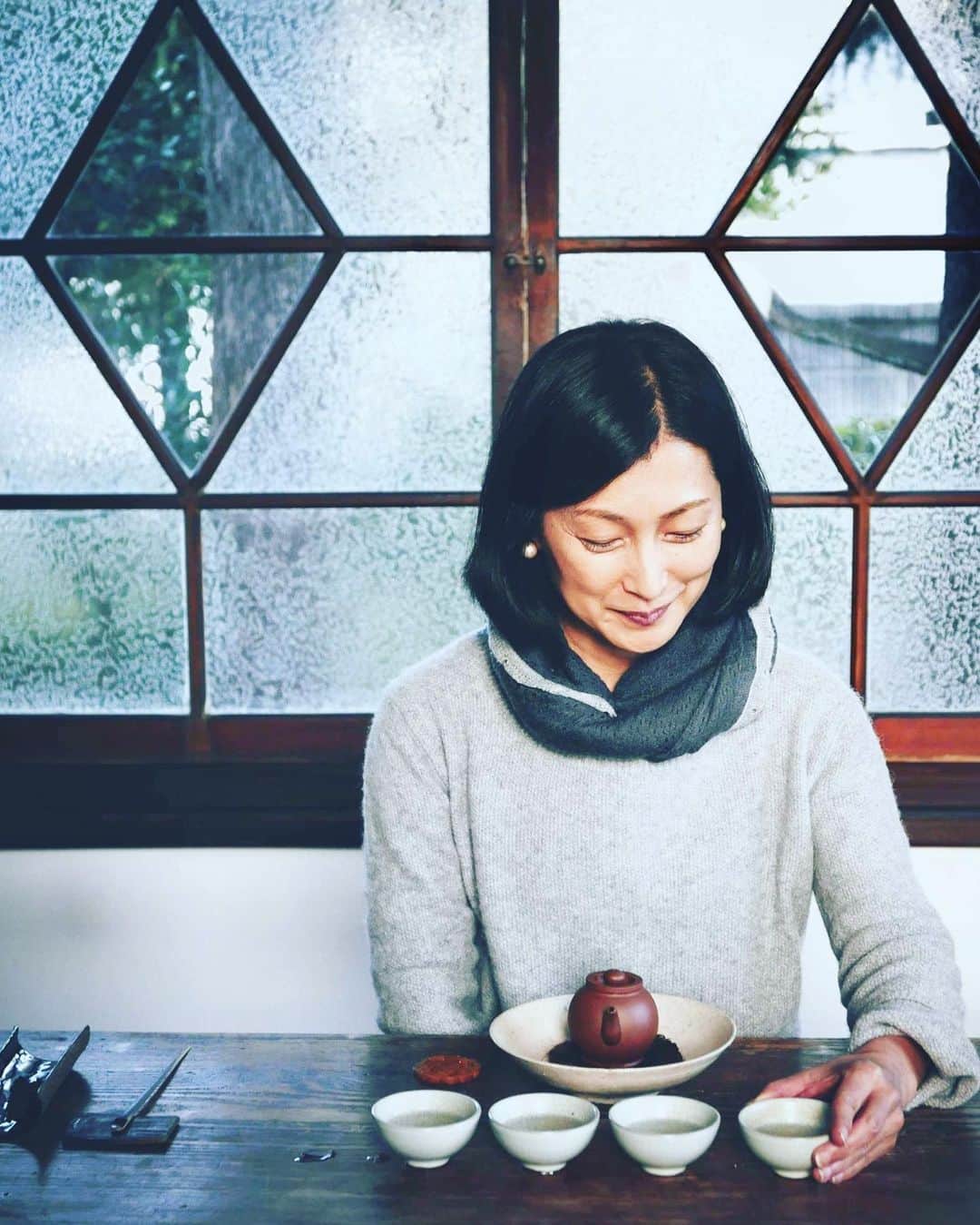鶴田真由のインスタグラム：「毎回、学びの多い時間です。 素晴らしい先生との出逢いに感謝✨🙏✨🥰✨」