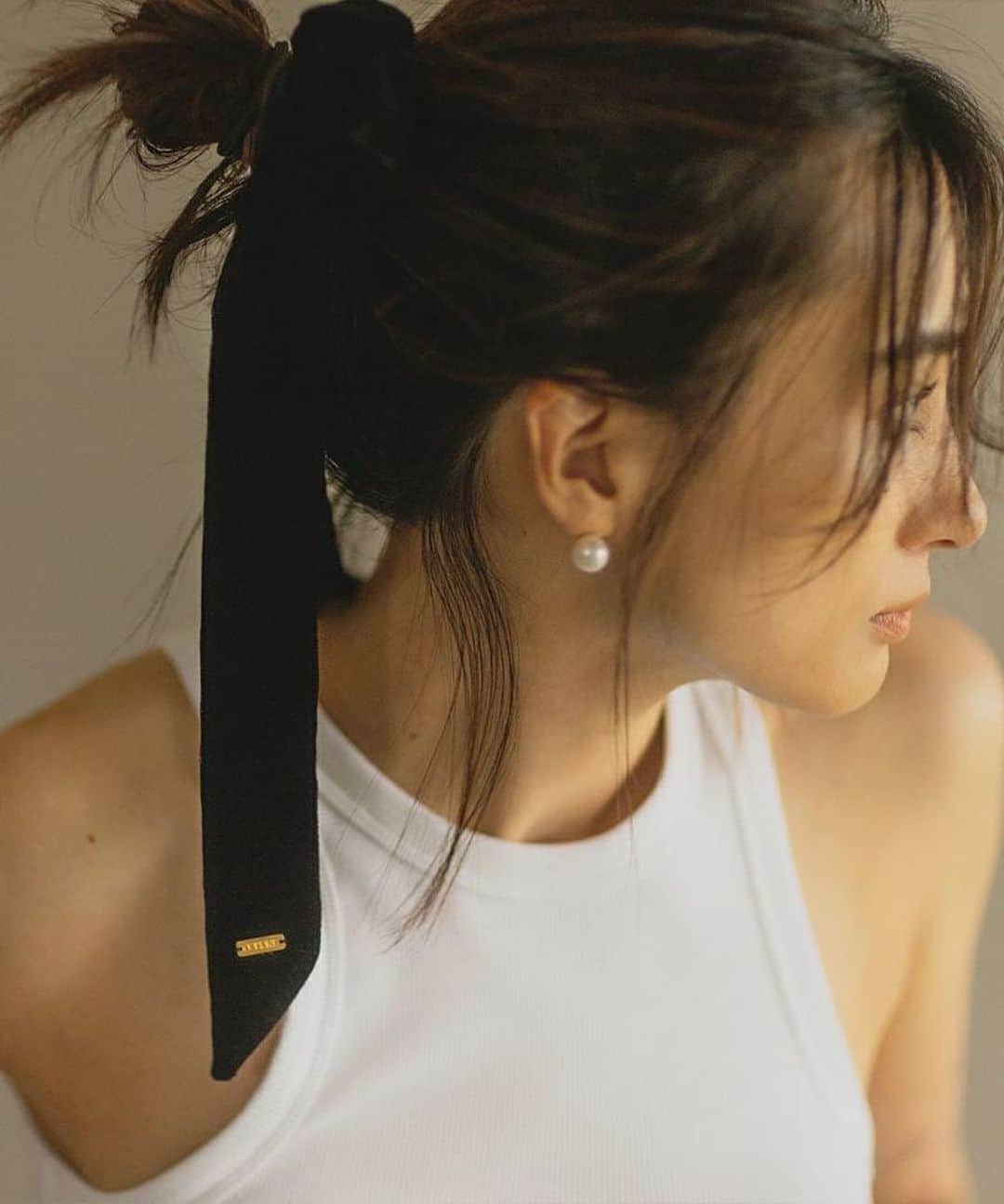 小濱なつきのインスタグラム：「COUDRE @coudre___official  #mikiristore #hairaccessory 🎀」