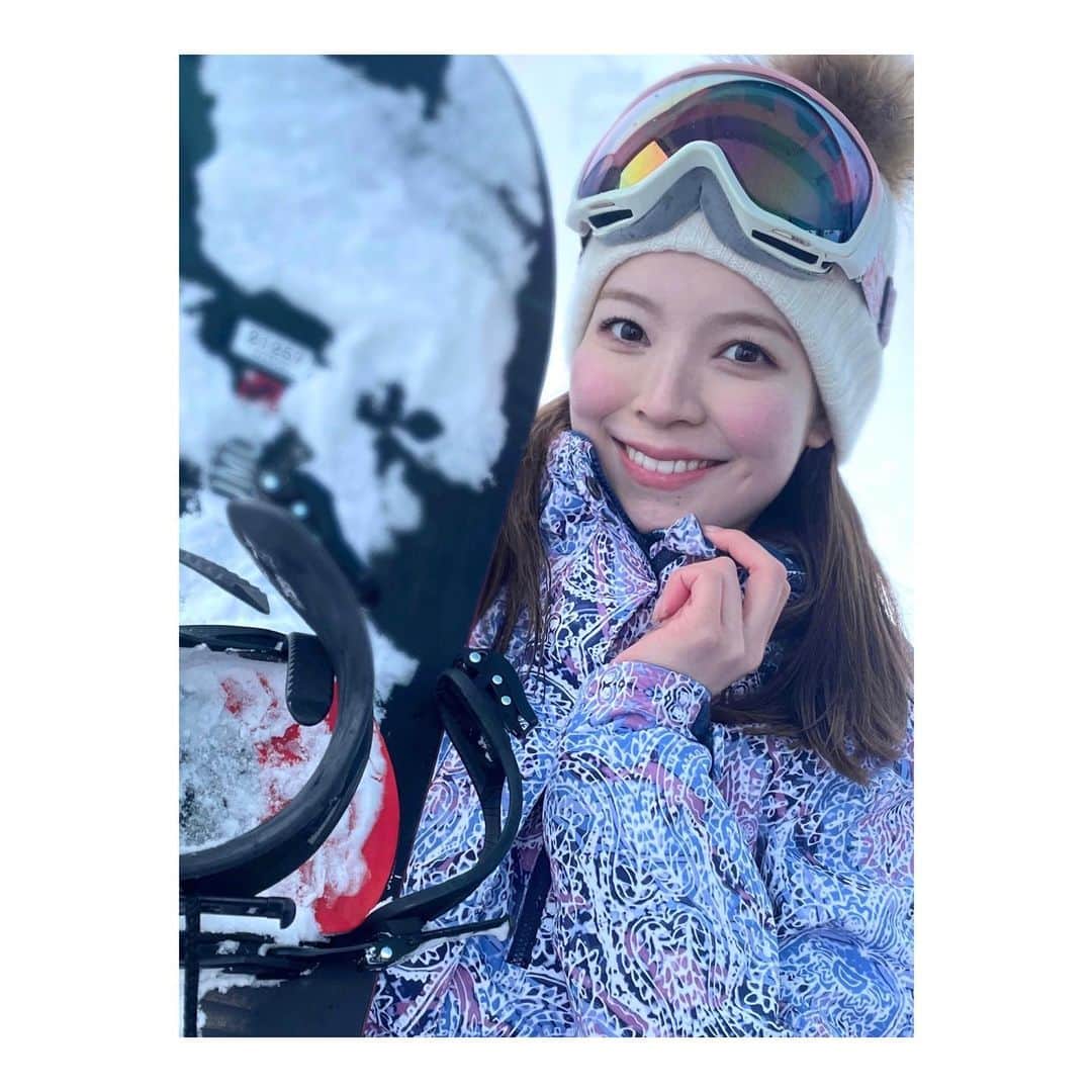 のインスタグラム：「🏂❄️ この間、3年ぶりにスノボをしに 安比へ行ってきました🤍  外は吹雪いていて 景色が撮れず…🙄  しかも体はクタクタで あちらこちら痛くなりましたが、、、  冬を 大満喫できました〜😚✌🏻  #スノボ🏂#安比高原スキー場#八幡平#いわて#めんこいテレビ#三宅絹紗」