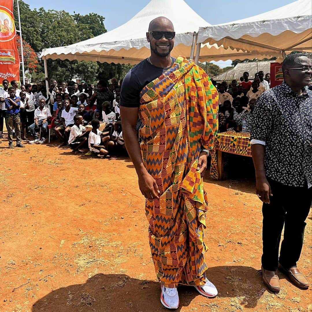 アサファ・パウエルのインスタグラム：「👑 went to visit the Achimota school」